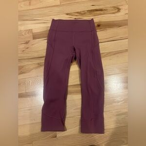Lululemon purplish cropped legging size 4! Like new!
